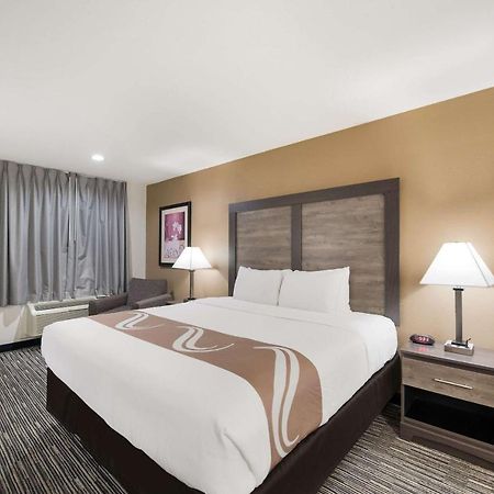 Quality Inn & Suites Лафкин Экстерьер фото