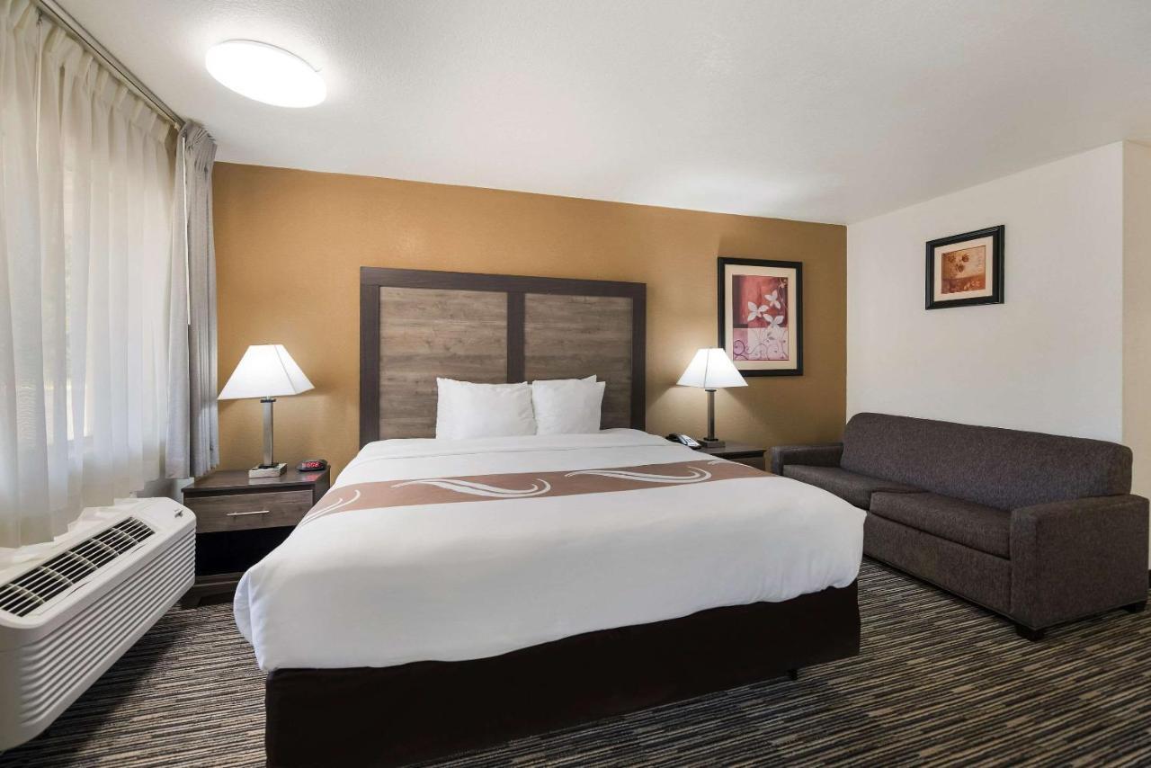 Quality Inn & Suites Лафкин Экстерьер фото