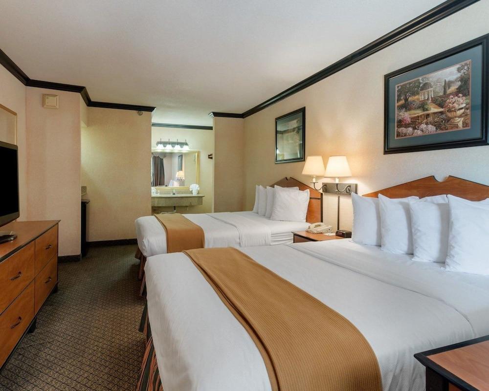 Quality Inn & Suites Лафкин Экстерьер фото