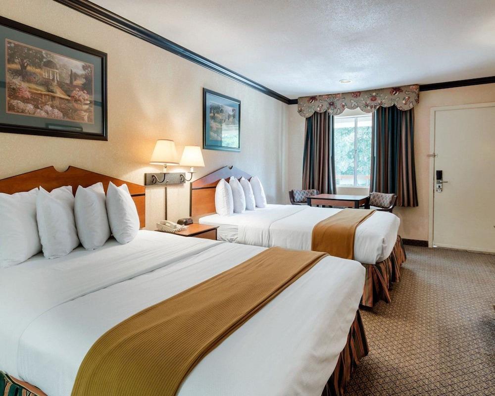 Quality Inn & Suites Лафкин Экстерьер фото